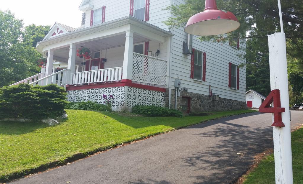 Bancroft Bed & Breakfast Экстерьер фото